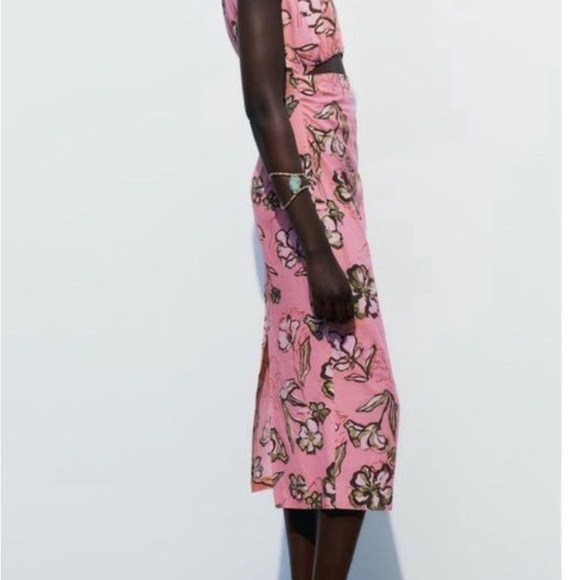 Zara Linen Blend Cutout Pink with Green details Large - Picture 7 of 11